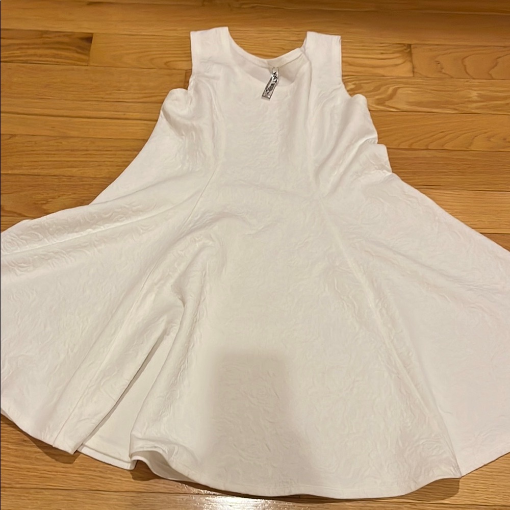 Girls Elegant White Sleeveless Dress 16.5